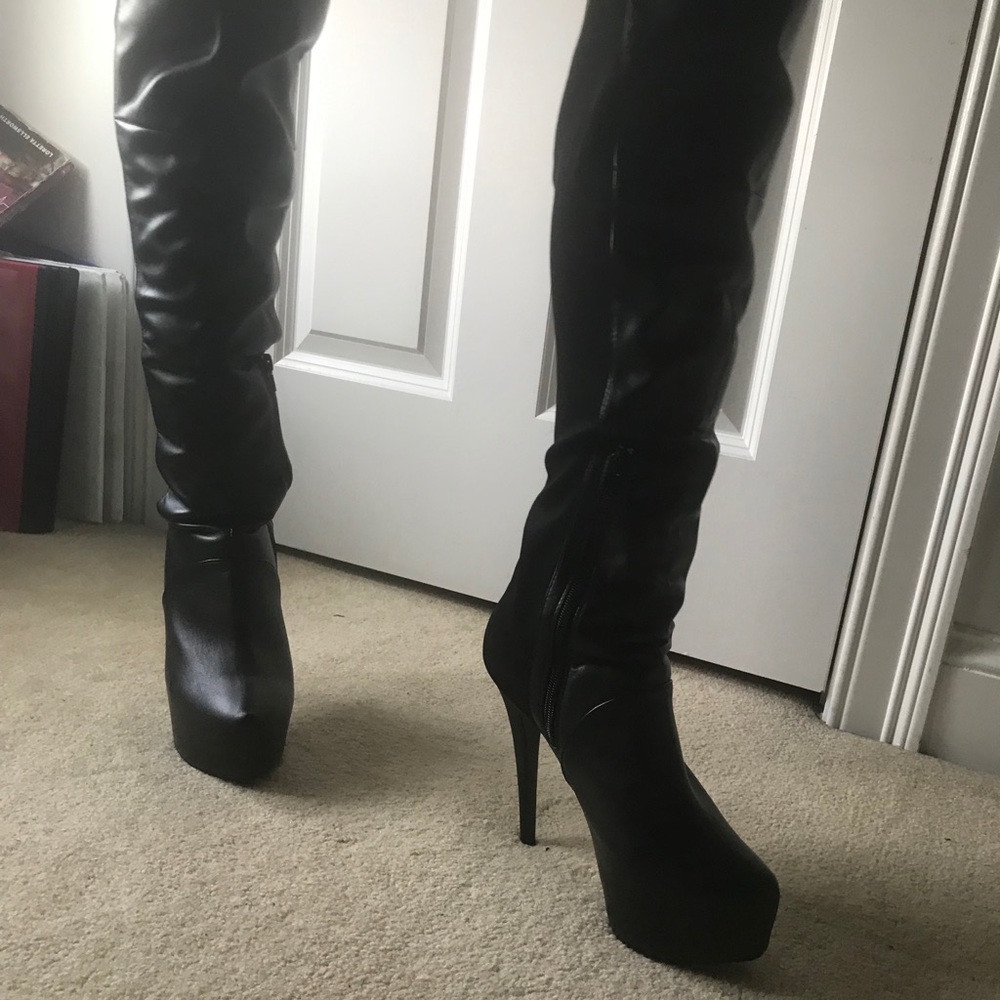 Platform boots
